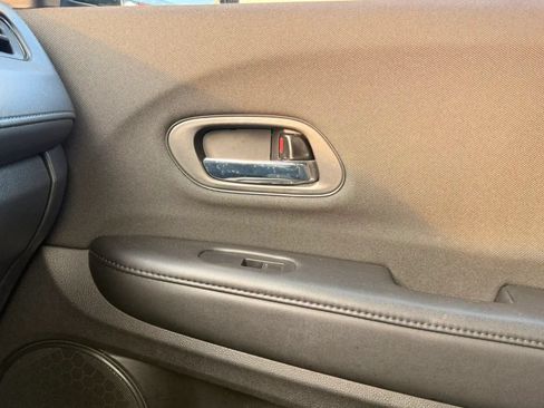 Used 2022 Honda HR-V Sport image 24