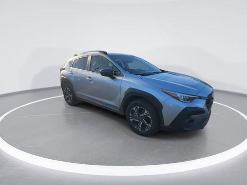 Used 2024 Subaru Crosstrek 2.0i Premium w/ Popular Package #3 image 2