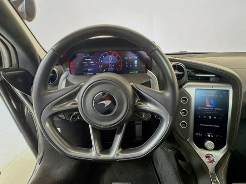 Used 2024 McLaren 750S Spider image 11