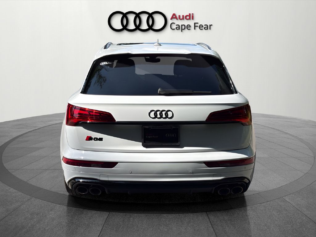 Used 2024 Audi SQ5 Premium Plus w/ Premium Plus Package AWD/4WD image 4