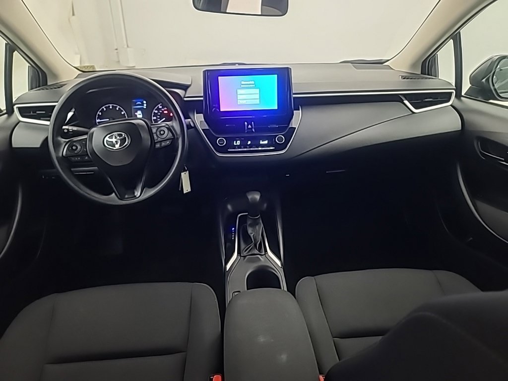 Used 2025 Toyota Corolla LE FWD image 21