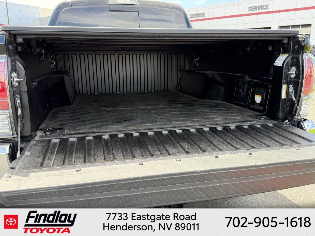 Certified 2023 Toyota Tacoma TRD Off-Road AWD/4WD image 17