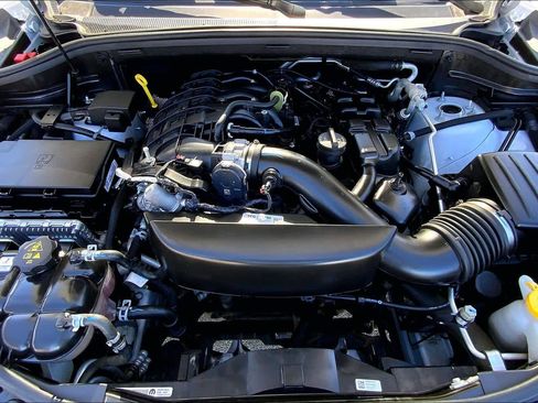 Used 2023 Dodge Durango GT image 28