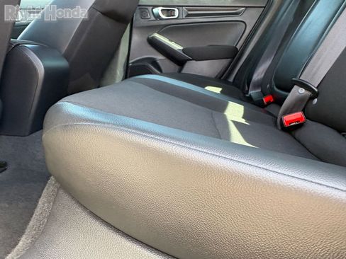 Certified 2025 Honda Civic Sport image 21
