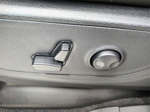 Used 2025 RAM 1500 Big Horn image 20