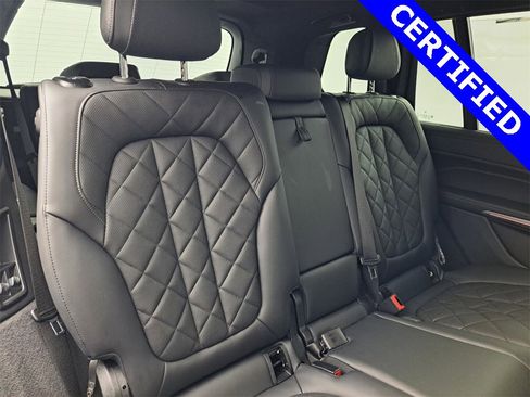 Certified 2024 BMW X7 xDrive40i w/ M Sport Package image 17