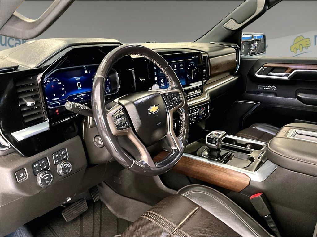 Used 2022 Chevrolet Silverado 1500 High Country w/ High Country Premium Package AWD/4WD image 8