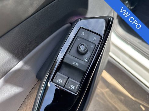 Certified 2024 Volkswagen ID.4 Pro S AWD/4WD image 7