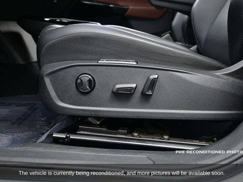 Used 2022 Volkswagen ID.4 Pro S w/ Gradient Package image 14