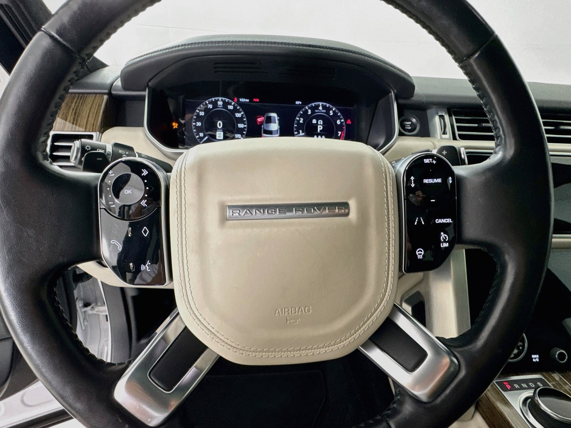 Used 2019 Land Rover Range Rover Supercharged AWD/4WD image 12