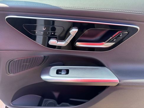 New 2025 Mercedes-Benz GLC 43 AMG 4MATIC image 15