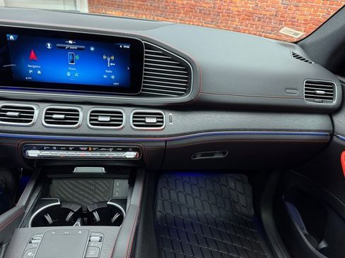 New 2026 Mercedes-Benz GLE 53 AMG 4MATIC Coupe image 17