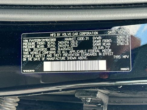 Used 2021 Volvo XC60 T5 Momentum w/ Premium Package AWD/4WD image 32