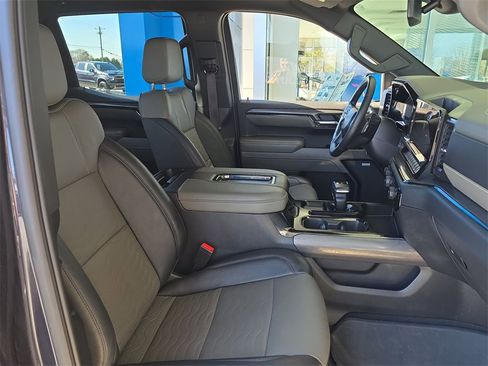 Certified 2022 Chevrolet Silverado 1500 ZR2 image 26