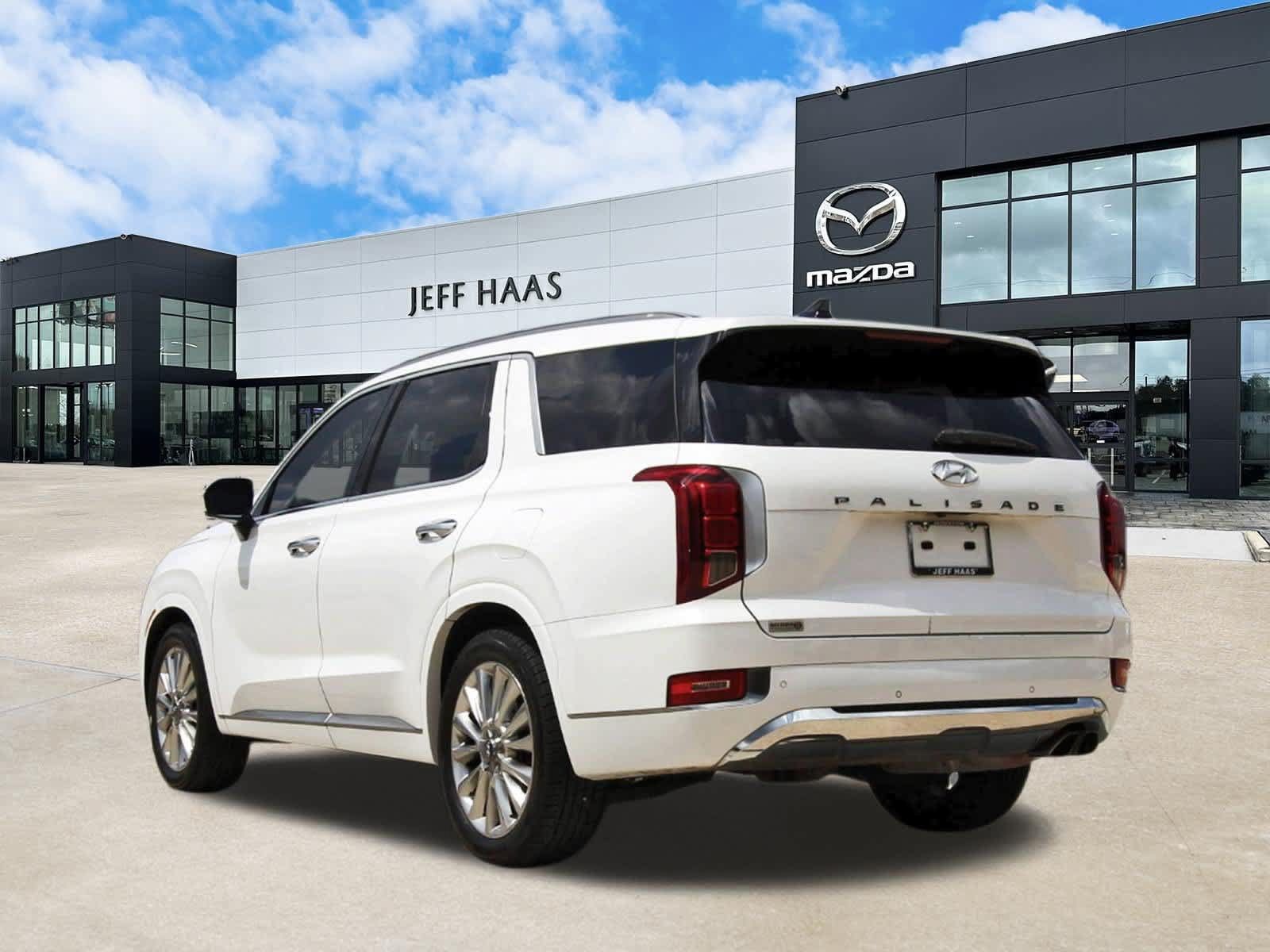Used 2020 Hyundai Palisade Limited FWD image 2