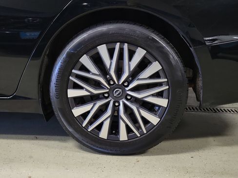 Used 2023 Nissan Altima 2.5 SV image 6