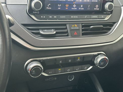 Used 2024 Nissan Altima 2.5 SR image 18