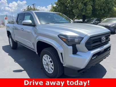 New 2025 Toyota Tacoma SR5