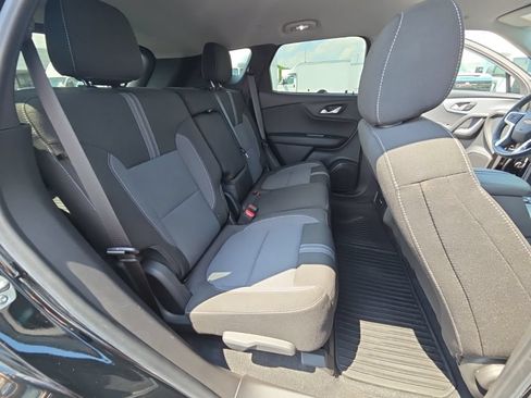 Used 2024 Chevrolet Blazer LT w/ Convenience Package FWD image 31