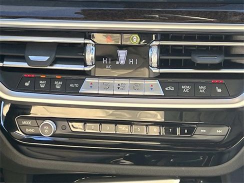 Used 2024 BMW X3 xDrive30i w/ Convenience Package image 16