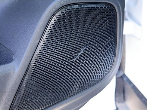 New 2026 Mercedes-Benz GLB 250 4MATIC image 17