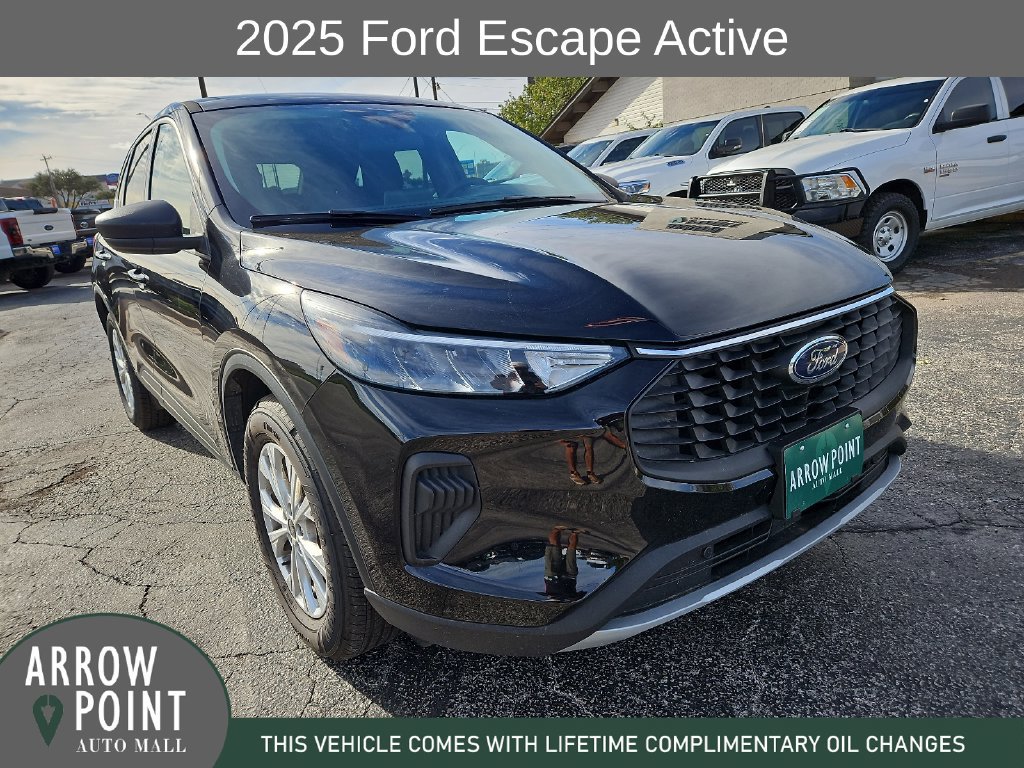 Used 2025 Ford Escape Active FWD image 2