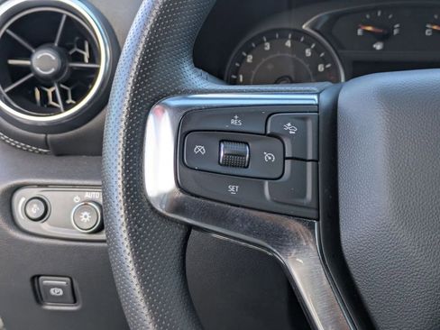 Used 2025 Chevrolet Blazer LT image 18