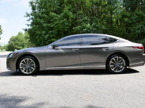 Used 2019 Lexus LS 500 w/ Luxury Package RWD image 55