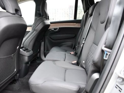 Certified 2025 Volvo XC90 B6 Plus image 14