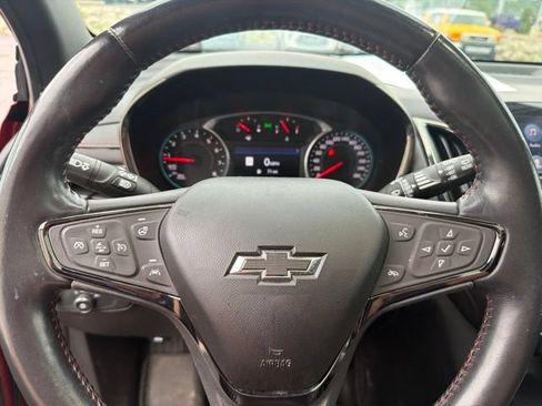 Used 2022 Chevrolet Equinox RS w/ RS Plus Package AWD/4WD image 17