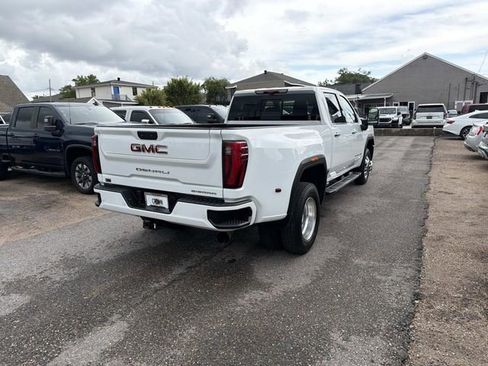 Used 2025 GMC Sierra 3500 Denali w/ Technology Package AWD/4WD image 6