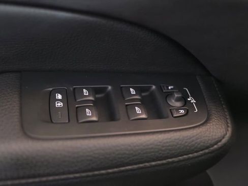 Used 2021 Volvo V60 T5 Cross Country w/ Climate Package AWD/4WD image 24