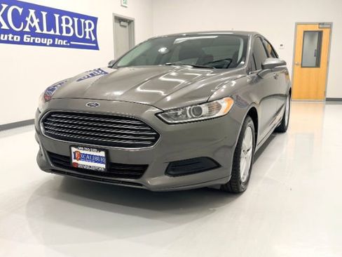 Used 2013 Ford Fusion SE image 10