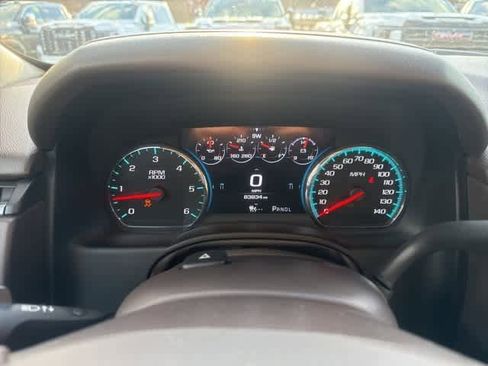 Used 2017 Chevrolet Suburban Premier image 22