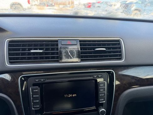 Used 2014 Volkswagen Passat TDI SEL Premium image 13