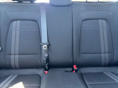 Used 2025 Hyundai Venue SEL FWD image 37