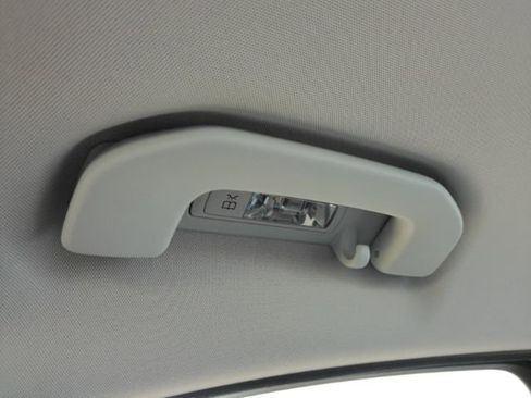 Used 2022 Mercedes-Benz E 350 Sedan w/ Driver Assistance Package image 31