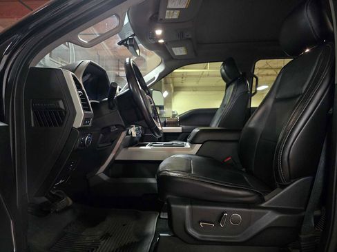 Used 2019 Ford F250 Lariat w/ Lariat Value Package image 20