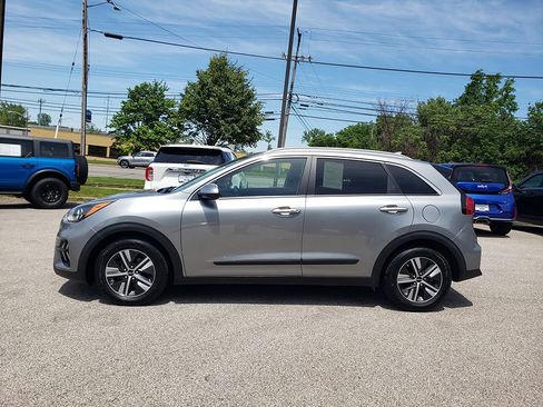 Used 2022 Kia Niro LXS FWD image 8
