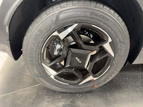 New 2026 Kia Sportage EX image 12