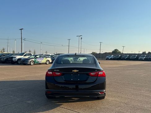 Used 2025 Chevrolet Malibu LT FWD image 21