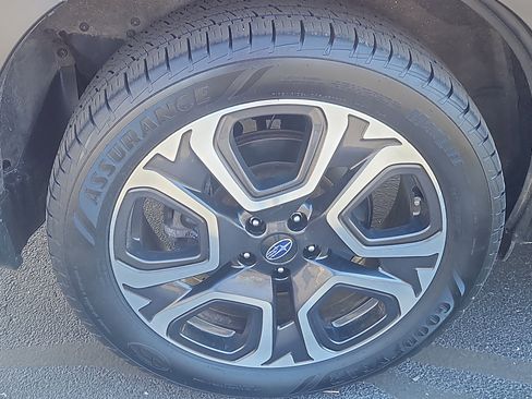 Certified 2024 Subaru Ascent Touring AWD/4WD image 30