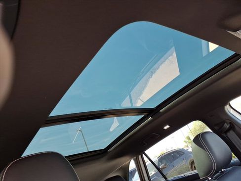 New 2026 Volkswagen Atlas Cross Sport SE image 8