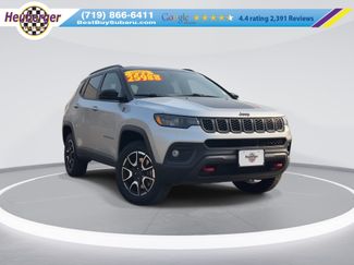 Used 2025 Jeep Compass Trailhawk AWD/4WD video 1