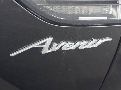 Used 2023 Buick Envision Avenir AWD/4WD image 19