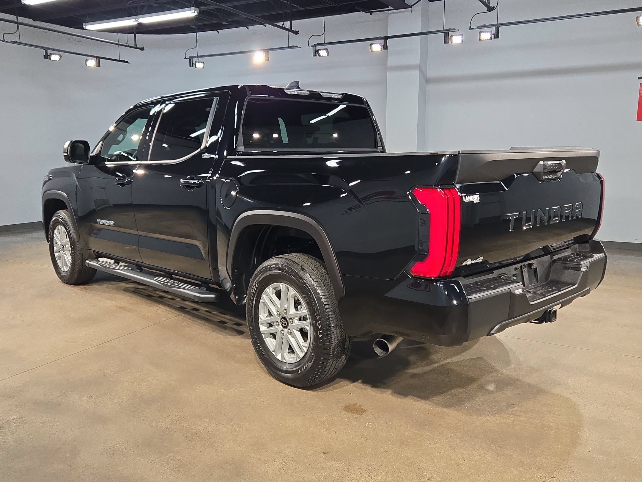 Certified 2025 Toyota Tundra SR5 w/ SR5 Premium Package AWD/4WD image 5