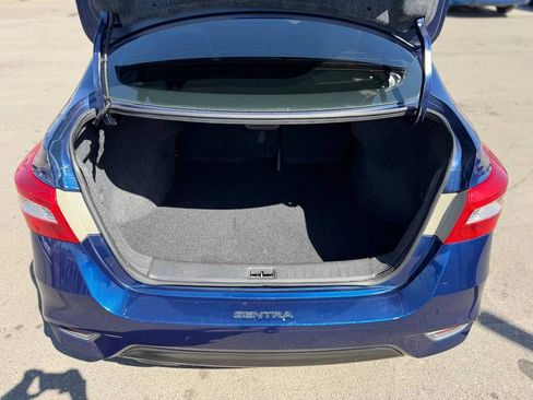 Used 2019 Nissan Sentra SR w/ Exterior Package FWD image 28
