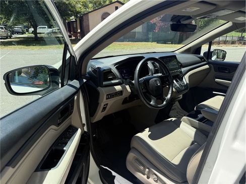 Used 2019 Honda Odyssey Touring image 10