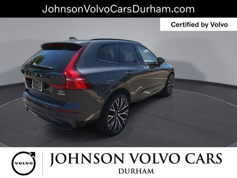 Used 2023 Volvo XC60 B5 Ultimate w/ Climate Package FWD image 9