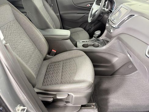 Used 2024 Chevrolet Equinox LT FWD image 11